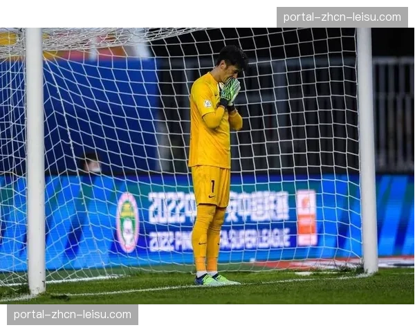 里昂旧将反戈一击，助攻助新东家1-1战平旧主