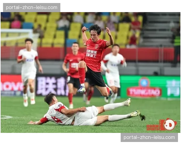 成都蓉城对阵云南玉昆西南德比，榜首与第四名直接对话